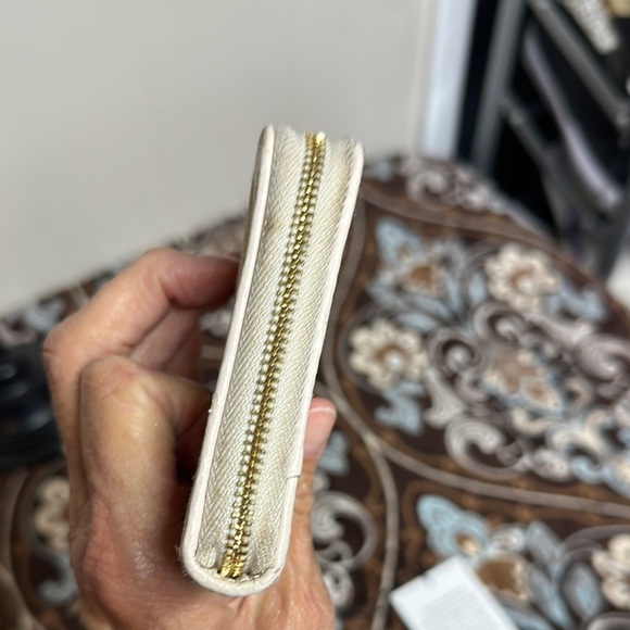 Coach Beige and White Wallet Like new condition MSRP 228 - Picture 10 of 16